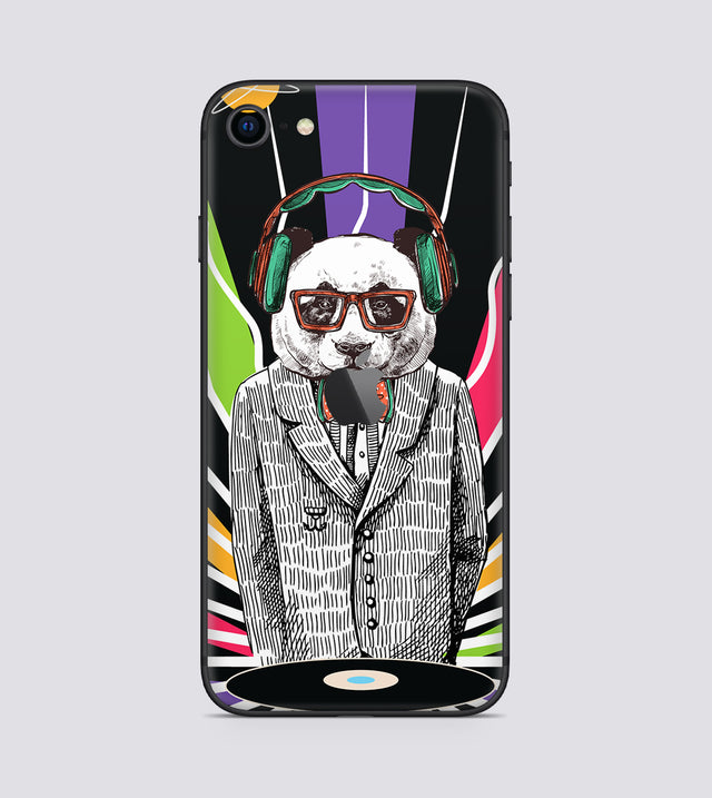 iPhone SE 2022 DJ Panda